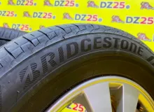 Колеса на дисках Nissan 5x114.3 c шинами Bridgestone 195/60R15