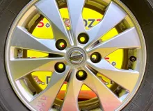 Колеса на дисках Nissan 5x114.3 c шинами Bridgestone 195/60R15