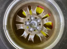 Колеса на дисках Nissan 5x114.3 c шинами Bridgestone 195/60R15