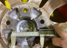 Колеса на дисках Nissan 5x114.3 c шинами Bridgestone 195/60R15