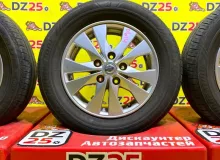 Колеса на дисках Nissan 5x114.3 c шинами Bridgestone 195/60R15