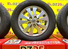 Колеса на дисках Nissan 5x114.3 c шинами Bridgestone 195/60R15