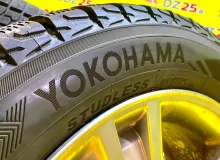 Колеса на дисках Toyota 5x114.3 c шинами Yokohama 235/55R18