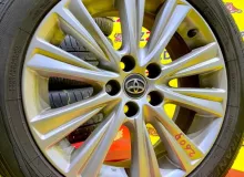 Колеса на дисках Toyota 5x114.3 c шинами Toyo 235/50R18