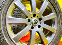 Колеса на дисках Mak Stern 5x114.3 c шинами Yokohama 215/60R17