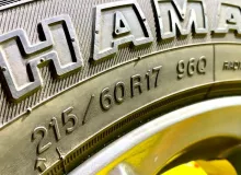 Колеса на дисках Mak Stern 5x114.3 c шинами Yokohama 215/60R17