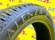 Шина Bridgestone 235/55R19