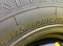 Колесо на диске Nissan 4x114.3 c шиной Yokohama 175/80R14