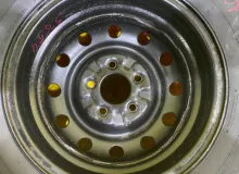 Колесо на диске Nissan 5x114.3 c шиной Dunlop 185/80R14