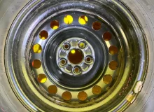 Колеса на дисках Toyota 5x100 c шинами Dunlop 185/60R15