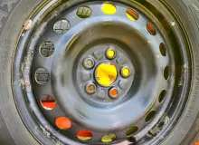 Колеса на дисках Toyota 5x100 c шинами Dunlop 185/60R15