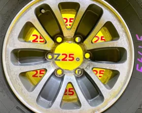 Колесо на диске Mitsubishi 6x139.7 c шиной Maxtrek 265/75R15