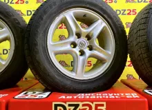 Колеса на дисках Toyota 5x114.3 c шинами Joyroad 215/65R16