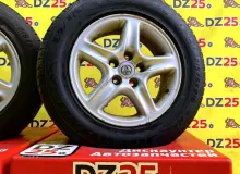Колеса на дисках Toyota 5x114.3 c шинами Joyroad 215/65R16