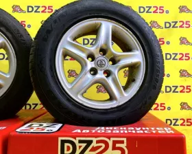 Колеса на дисках Toyota 5x114.3 c шинами Joyroad 215/65R16