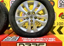 Колеса на дисках Toyota 5x114.3 c шинами Yokohama 205/60R16