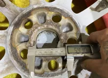Колеса на дисках Lexus 5x100 c шинами Maxtrek 215/45R17