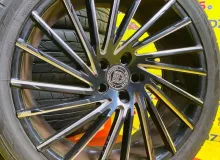Колеса на дисках Lexani 5x120 c шинами Nitto 265/40R22