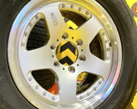 Колеса на дисках Toyota 6x139.7 c шинами Dunlop 265/65R17