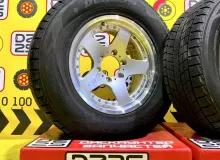Колеса на дисках Toyota 6x139.7 c шинами Dunlop 265/65R17