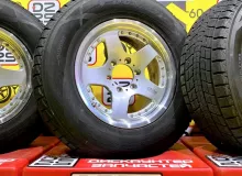 Колеса на дисках Toyota 6x139.7 c шинами Dunlop 265/65R17