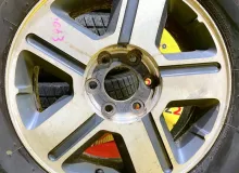 Колеса на дисках Chevrolet 6x127 c шинами Bridgestone 265/65R17