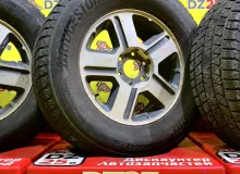 Колеса на дисках Chevrolet 6x127 c шинами Bridgestone 265/65R17