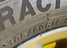 Колеса на дисках Toyota 4x100 c шинами Yokohama 185/60R15