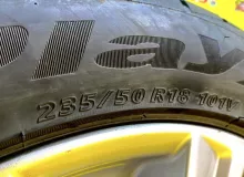 Колеса на дисках Toyota 5x114.3 c шинами Bridgestone 235/50R18