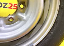 Колесо на диске Toyota 6x139.7 c шиной Dunlop 215/70R15