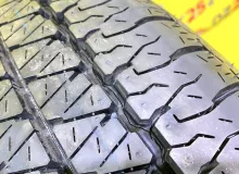 Колесо на диске Toyota 6x139.7 c шиной Dunlop 215/70R15