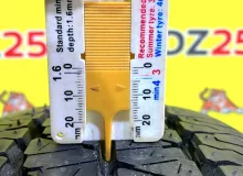 Колесо на диске Toyota 6x139.7 c шиной Dunlop 215/70R15