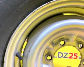 Колесо на диске Toyota 6x139.7 c шиной Dunlop 215/70R15