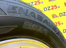 Колеса на дисках Toyota 6x139.7 c шинами Dunlop 215/70R15