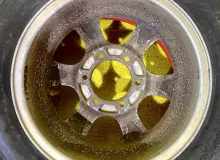 Колеса на дисках Toyota 6x139.7 c шинами Bridgestone 195/80R15