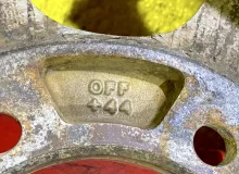 Колеса на дисках Toyota 6x139.7 c шинами Bridgestone 195/80R15