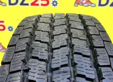 Колеса на дисках Toyota 6x139.7 c шинами Yokohama 195/80R15