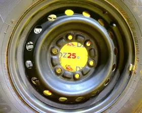Колеса на дисках Toyota 6x139.7 c шинами Yokohama 195/80R15