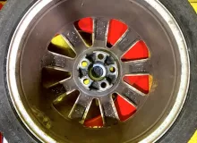 Колеса на дисках Land Rover 5x120 c шинами Hifly 275/40R20