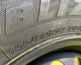 Колесо на диске Toyota 4x100 c шиной Bridgestone 155/80R14
