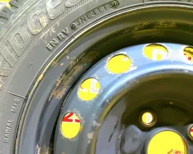 Колесо на диске Toyota 4x100 c шиной Bridgestone 155/80R14