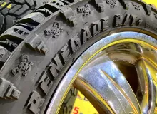 Колеса на дисках Chevrolet 6x127 c шинами Radar 265/50R20