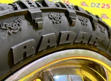 Колеса на дисках Chevrolet 6x127 c шинами Radar 265/50R20