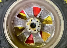 Колеса на дисках Chevrolet 6x127 c шинами Radar 265/50R20