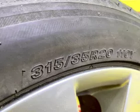 Колеса на дисках BMW 5x120 c шинами Bridgestone 275/40R20