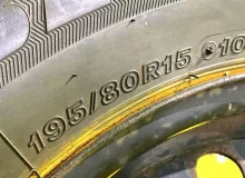 Колеса на дисках Toyota 6x139.7 c шинами Bridgestone 195/80R15