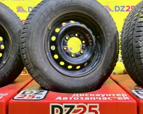 Колеса на дисках Toyota 6x139.7 c шинами Bridgestone 195/80R15