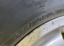 Колеса на дисках Toyota 6x139.7 c шинами Bridgestone 275/70R16