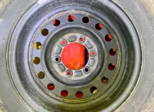 Колеса на дисках Toyota 6x139.7 c шинами Bridgestone 195/80R15