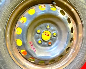 Колесо на диске Toyota 5x100 c шиной Yokohama 185/60R15